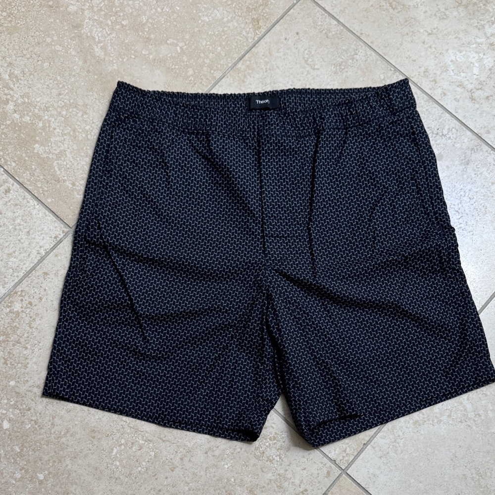 Theory Geometric Print Shorts